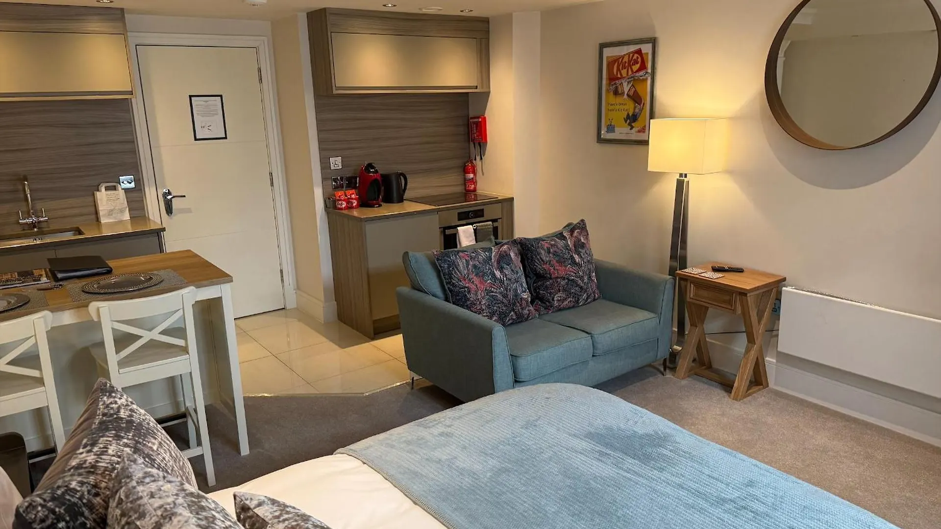 Staycation York At 1 Cocoa Suites With Free Parking